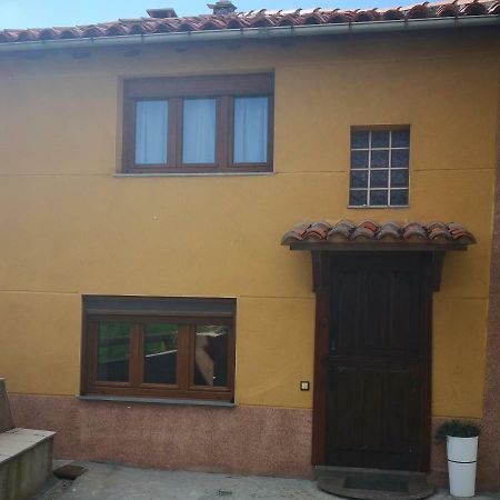 Casa Nueva Pensionat Salas  Exteriör bild