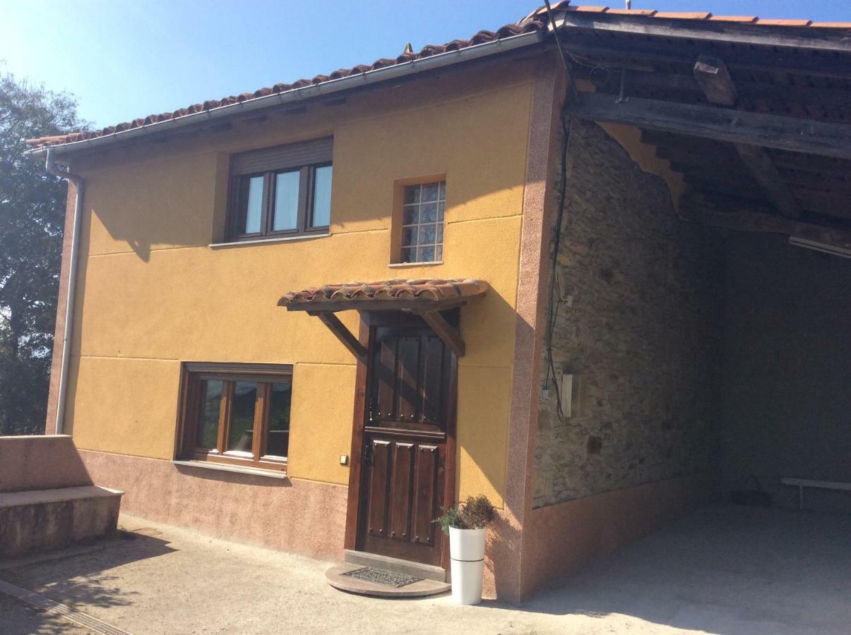 Casa Nueva Pensionat Salas  Exteriör bild